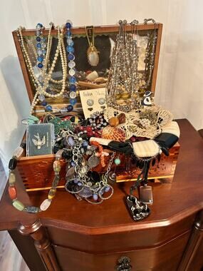 Vintage Jewelry Treasure Chest STUFFED FULL Wearable Jewelry 6.32 Lb Wood Mirror